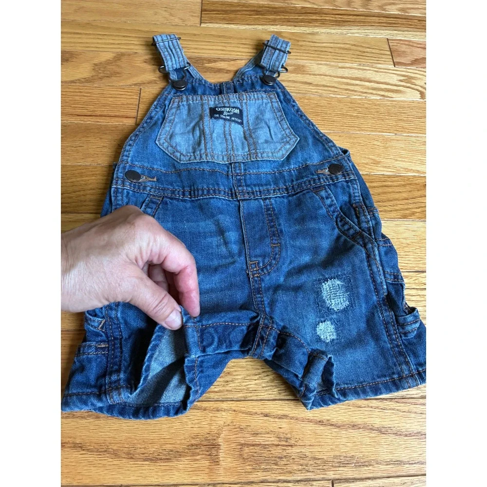 OshKosh Bgosh Toddler Boys Blue Denim Distressed Shortalls Overalls 12 M